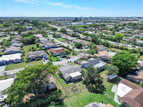 9905 NW 71st Street Tamarac FL 33321