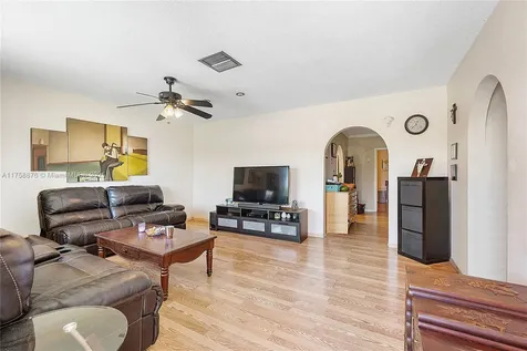 9905 NW 71st Street Tamarac FL 33321