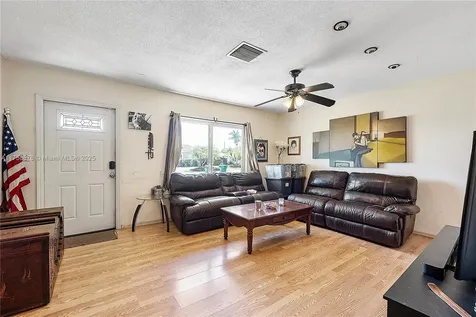 9905 NW 71st Street Tamarac FL 33321