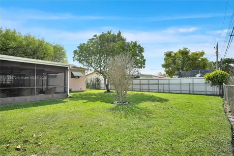 1740 SW 92nd Court Miami FL 33165
