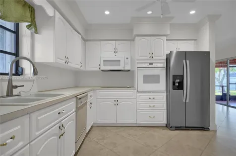 1740 SW 92nd Court Miami FL 33165