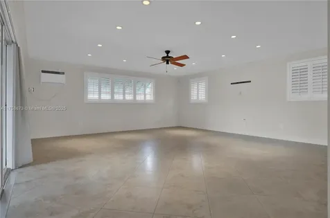1740 SW 92nd Court Miami FL 33165