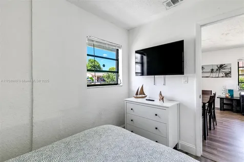 4300 SW 28th Street West Park FL 33023