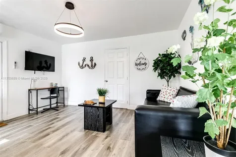 4300 SW 28th Street West Park FL 33023