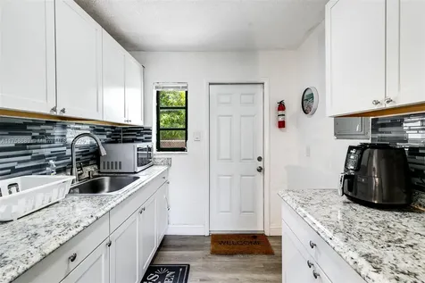 4300 SW 28th Street West Park FL 33023