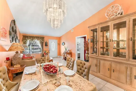 5871 W 21st Court Hialeah FL 33016