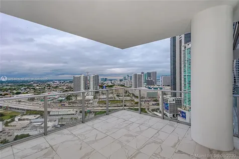 851 NE 1st Avenue Miami FL 33132