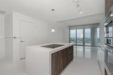 851 NE 1st Avenue Miami FL 33132