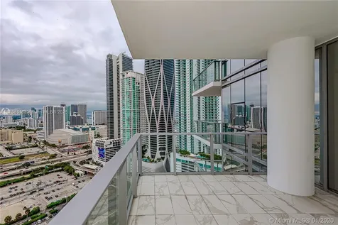 851 NE 1st Avenue Miami FL 33132