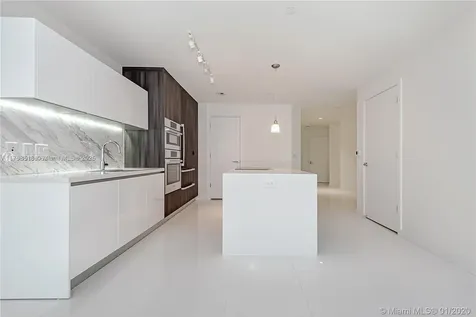 851 NE 1st Avenue Miami FL 33132