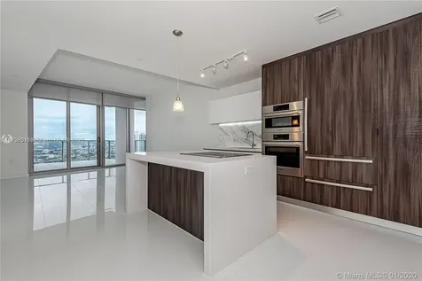 851 NE 1st Avenue Miami FL 33132