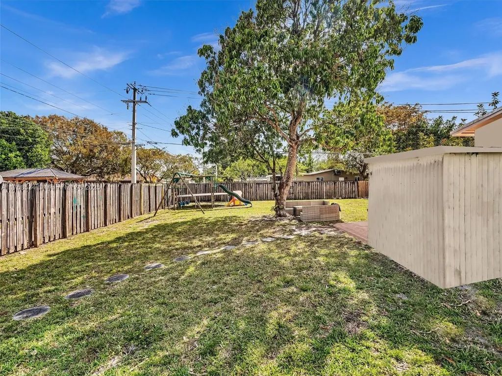 4401 Johnson Street Hollywood FL 33021