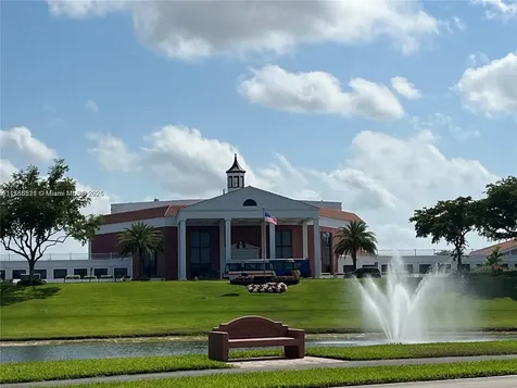 1011 Ellesmere A Deerfield Beach FL 33442