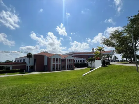 1011 Ellesmere A Deerfield Beach FL 33442