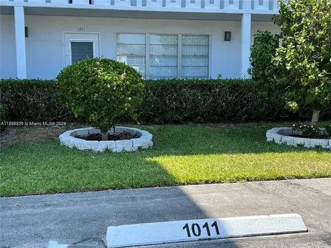 1011 Ellesmere A Deerfield Beach FL 33442