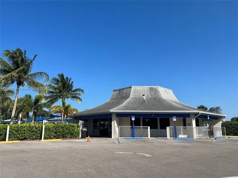 1011 Ellesmere A Deerfield Beach FL 33442