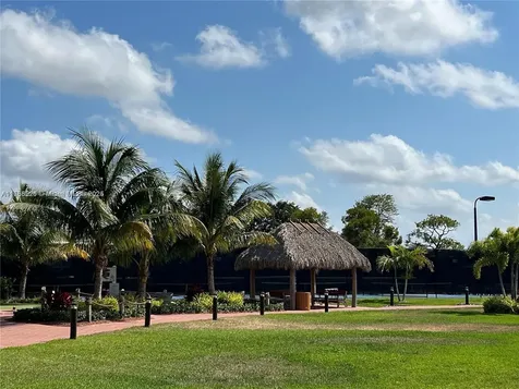 1011 Ellesmere A Deerfield Beach FL 33442