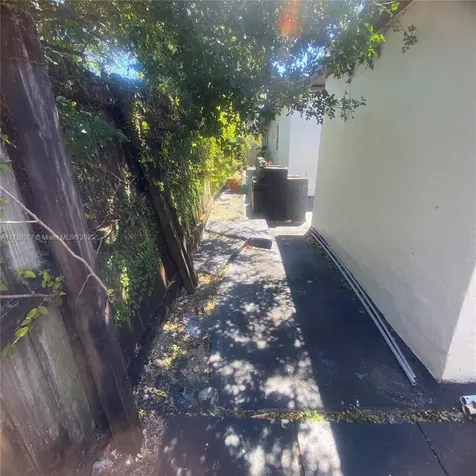 7435 SW 34th Terrace Miami FL 33155