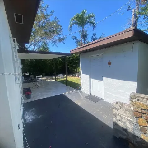 7435 SW 34th Terrace Miami FL 33155