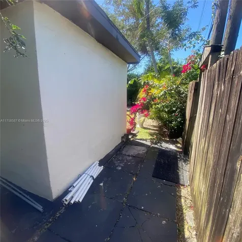 7435 SW 34th Terrace Miami FL 33155