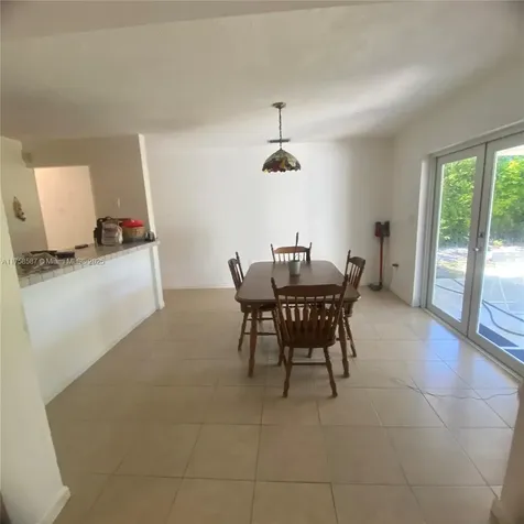 7435 SW 34th Terrace Miami FL 33155