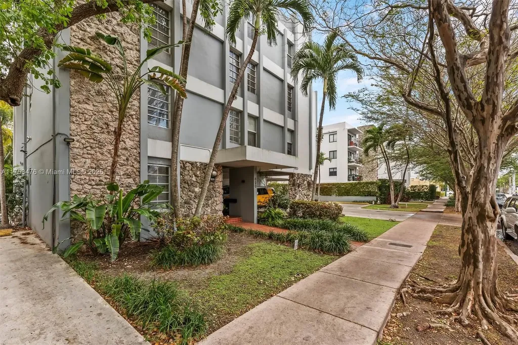 820 Salzedo Street Coral Gables FL 33134