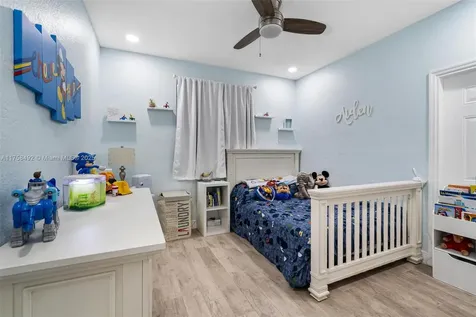 4041 SW 154th Court Miami FL 33185