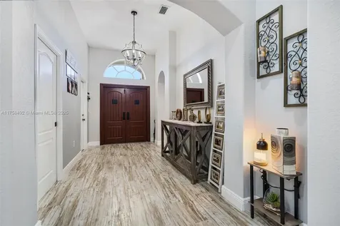 4041 SW 154th Court Miami FL 33185