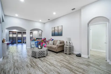 4041 SW 154th Court Miami FL 33185