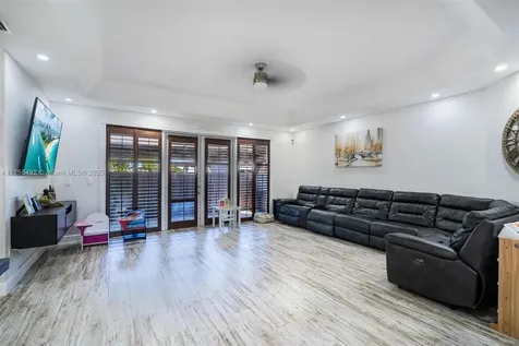 4041 SW 154th Court Miami FL 33185
