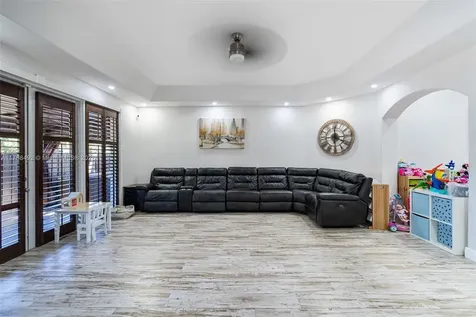 4041 SW 154th Court Miami FL 33185