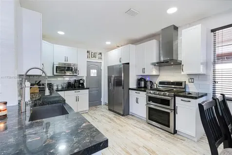 4041 SW 154th Court Miami FL 33185