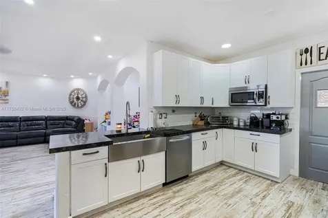 4041 SW 154th Court Miami FL 33185