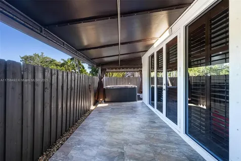 4041 SW 154th Court Miami FL 33185