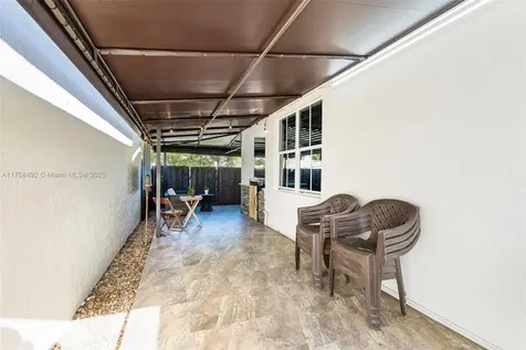 4041 SW 154th Court Miami FL 33185