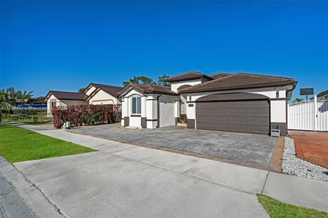 4041 SW 154th Court Miami FL 33185