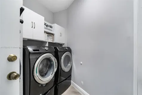 4041 SW 154th Court Miami FL 33185