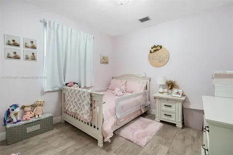 4041 SW 154th Court Miami FL 33185