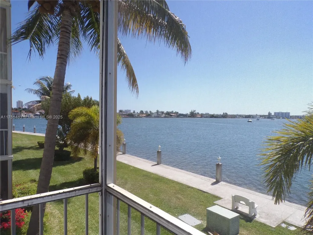 3000 Marcos Drive Aventura FL 33160