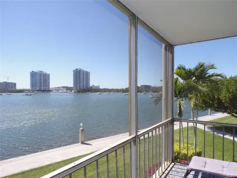 3000 Marcos Drive Aventura FL 33160