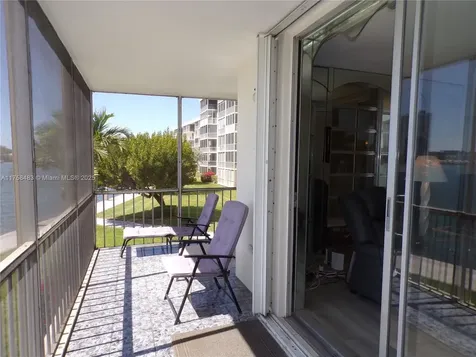 3000 Marcos Drive Aventura FL 33160