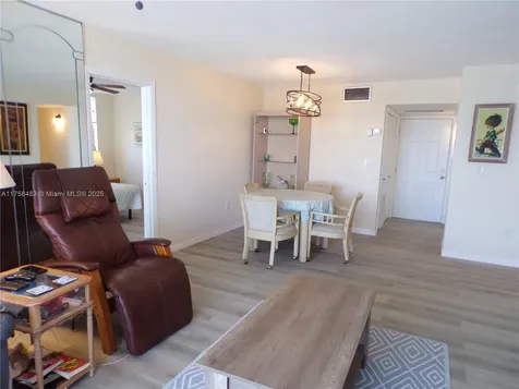 3000 Marcos Drive Aventura FL 33160