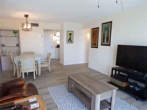 3000 Marcos Drive Aventura FL 33160
