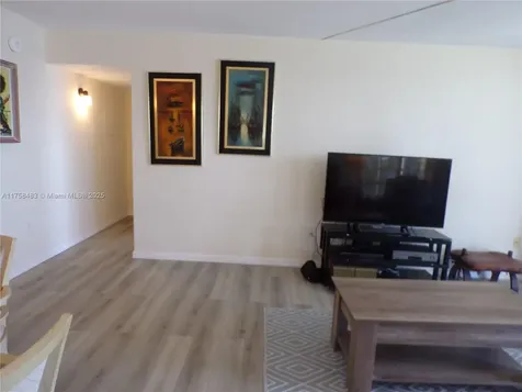 3000 Marcos Drive Aventura FL 33160