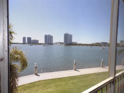 3000 Marcos Drive Aventura FL 33160