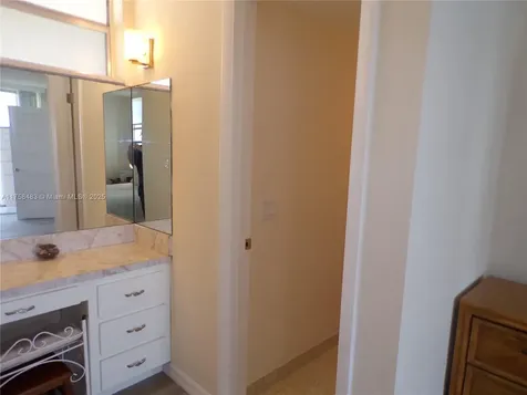3000 Marcos Drive Aventura FL 33160