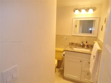 3000 Marcos Drive Aventura FL 33160