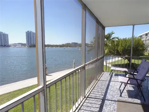3000 Marcos Drive Aventura FL 33160