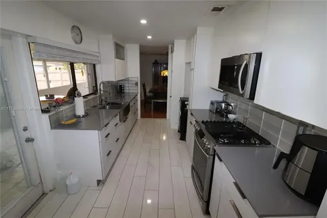 5250 SW 133rd Avenue Miami FL 33175