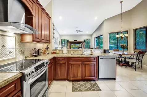 5044 NW 113th Avenue Coral Springs FL 33076
